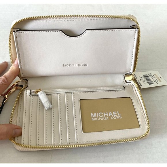 New Michael Kors Jet Set Travel Large Flat phone case Leather Light Cream - Picture 4 of 4